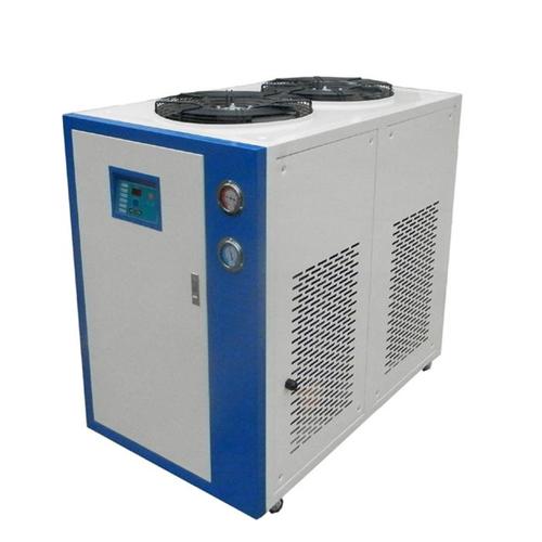 你知（zhī）道工（gōng）業油（yóu）冷機有哪些適用方麵和特征作用嗎？