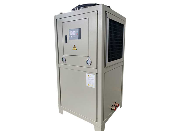 油（yóu）冷機廠家運行（háng）過熱怎麽辦